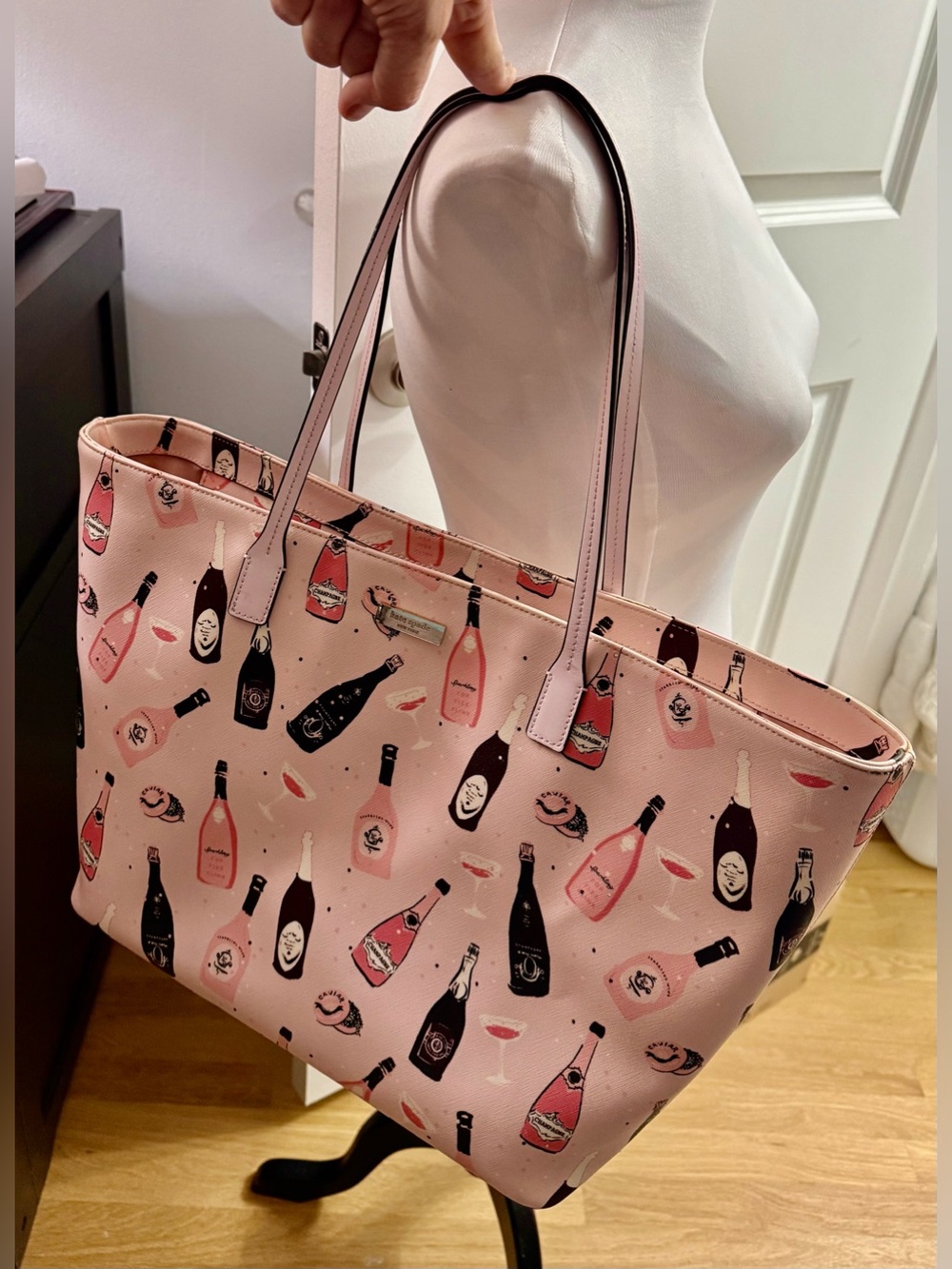 Kate Spade Shore Street Margareta Champagne Tote Bag & Matching Wristlet Pop Art - Picture 2 of 14